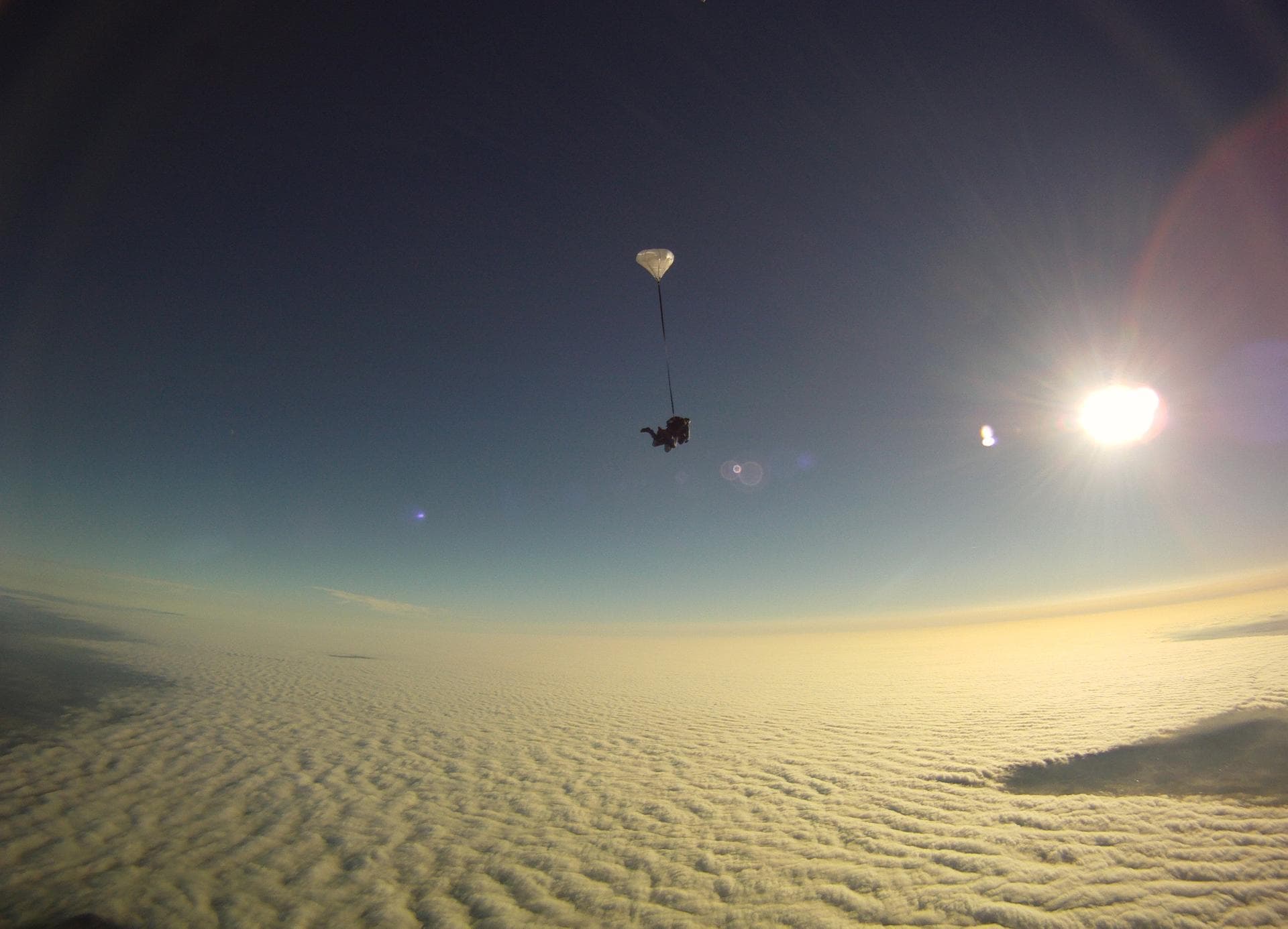 Fallschirmspringen über dem Fichtelgebirge